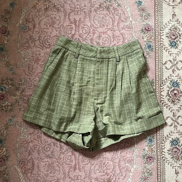 RIHOAS Olive Checkered Vest and Shorts Set - Picture 3 of 3